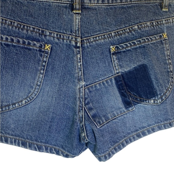 Vintage Old Navy Jean Shorts Button Fly Size 6 Patch Accents Classic Denim Style - Picture 4 of 5